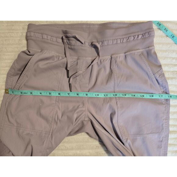 Lululemon Dance Studio Crop Pants 25" - Picture 6 of 11